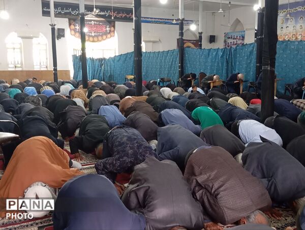 اقامه نماز عید فطر در روستای بلیان کازرون