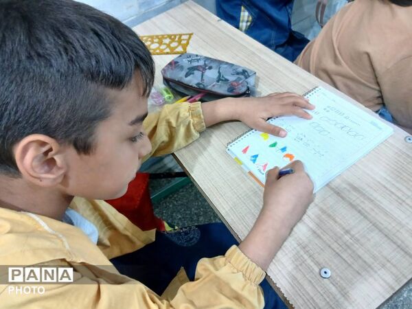 دهه نودی‌‌های یزدی پای کار انقلاب
