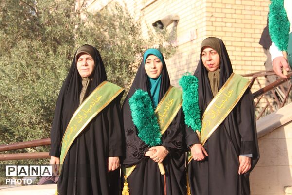 حضور خادمان‌ امام رضا (ع) در هنرستان شهدای سایپا اسلامشهر