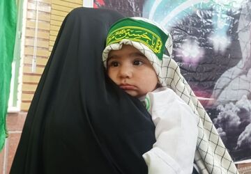 طنین لالایی مادران در همایش سراسری شیرخوارگان حسینی شهر بار