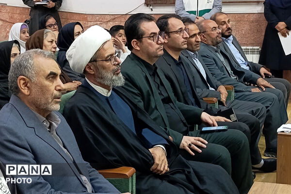 اهدای سمعک به دانش‌آموزان آسیب دیده شنوایی استان خراسان شمالی