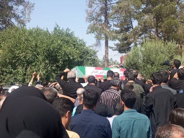 تشییع باشکوه پیکر شهدای مبارزه با اسرائیل در کاشان
