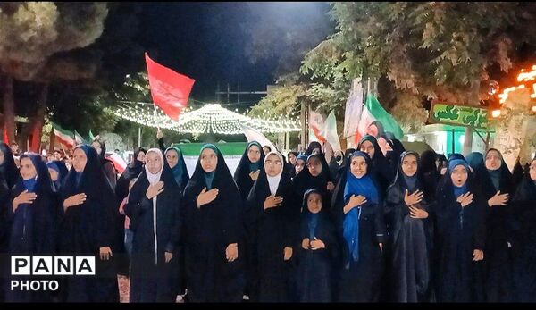 ادامه اجتماعات شبانه، از سرودخوانی تا شهید شناسی