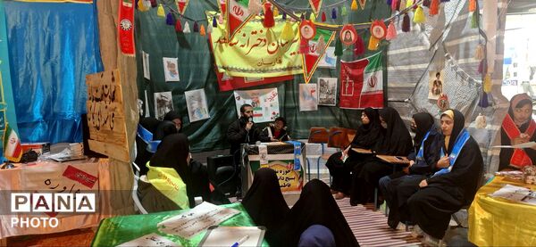 برپایی موکب سازمان دانش‌آموزی همراه با بسیج دانش‌آموزی در شهرستان فارسان