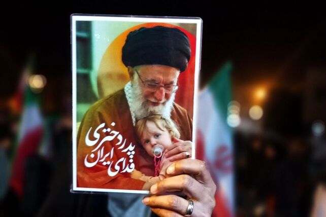 شور و حماسه مردمی در شهرستان قرچک در صدو چهارمین شب از تجمعات مردمی