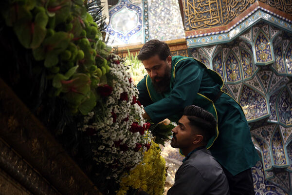 مراسم گل آرایی حرم حضرت معصومه(س) و جشن سالروز ورود ایشان به قم