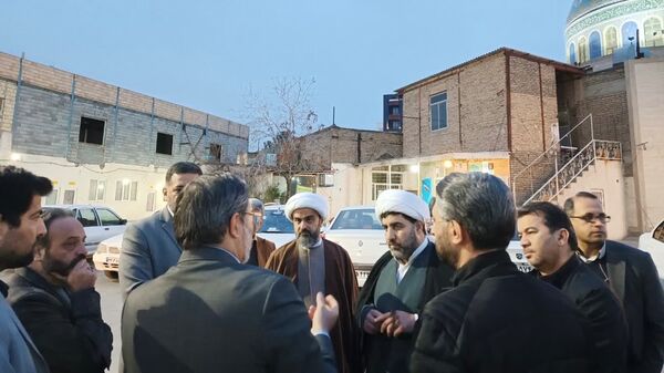 نشست صمیمی مسئولان با اهالی مسجد و محله فلاحی مشهد
