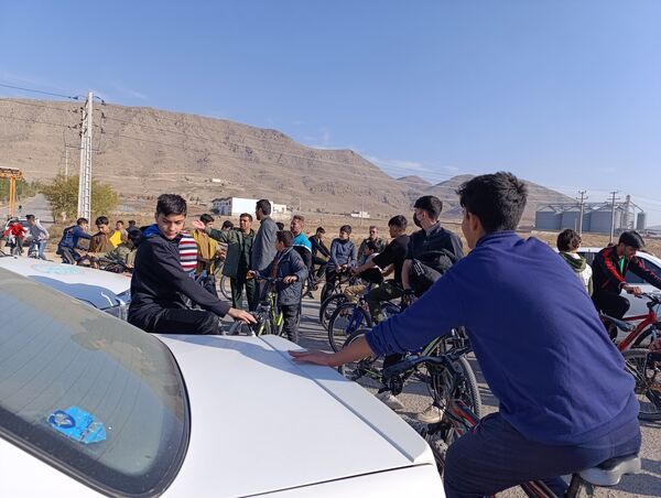 برگزاری همایش دوچرخه‌سواری در آشخانه به‌مناسبت روز دانش‌آموز 