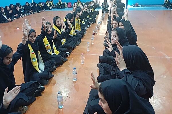 آمادگی پیشتازان دبیرستان ریحانه النبی باقرشهر برای آغاز سال تحصیلی 