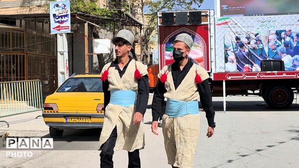 اربعین دو لاله سرخ در فارسان