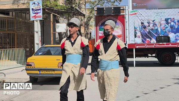 اربعین دو لاله سرخ در فارسان