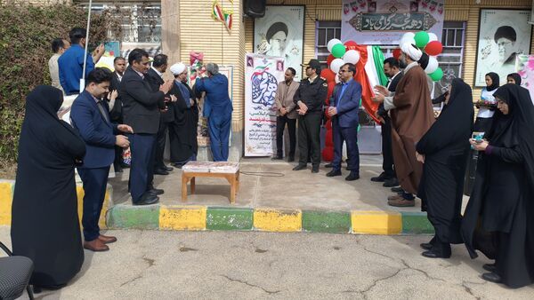 طنین گلبانگ انقلاب در دبیرستان شبانه روزی همای رحمت شهرستان سرخس