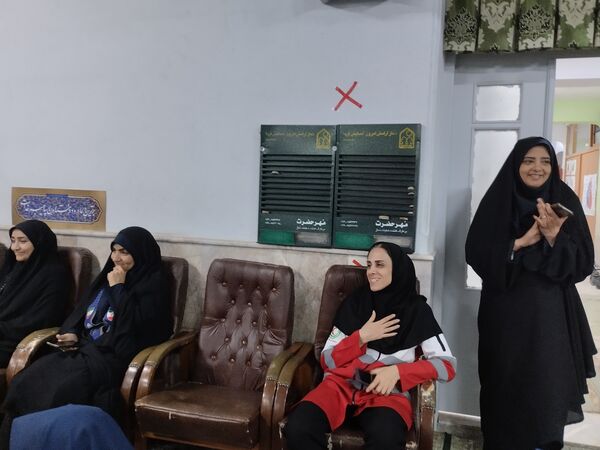 مانور سراسری زلزله در دبیرستان دخترانه شاهد شیرودی 
