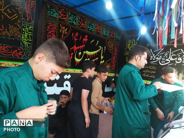 عزاداری مردان با غیرت وزنان شیردل این سرزمین در روستای بابان دردسته