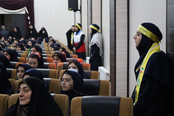 آیین نواختن زنگ انقلاب در آذربایجان غربی
