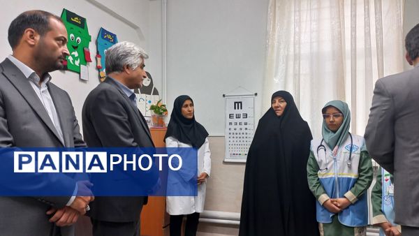 آئین افتتاحیه برنامه سفیران سلامت دانش آموزی استان خراسان رضوی در دبستان شاهد تحقیقی ناحیه ۶