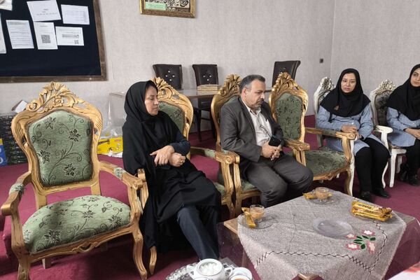 تقدیر مسئولان شهرستان لارستان از دبیران دبیرستان راه برتر