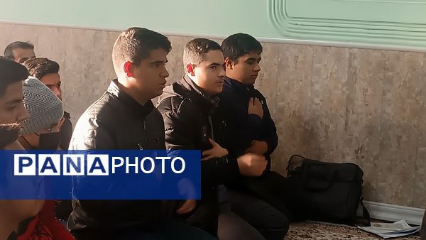 زیارت عاشورا  در دبیرستان شاهد ابوذر غفاری نیشابور