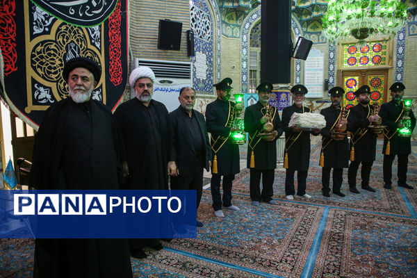 آیین «عهد عاشقی» با حضور اصحاب رسانه در مسجد جمکران