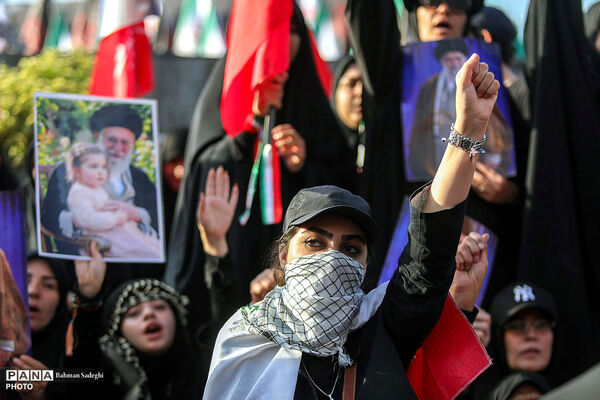 مراسم تشییع پیکر مطهر رهبر شهید انقلاب در تهران - 2