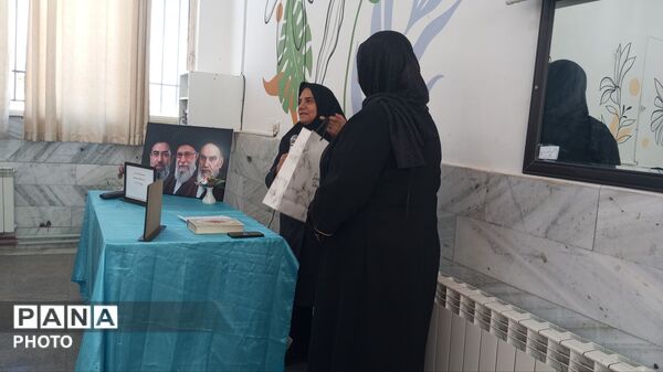 جلسه انجمن اولیا و مربیان در دبیرستان شهید مجید دهنوی 