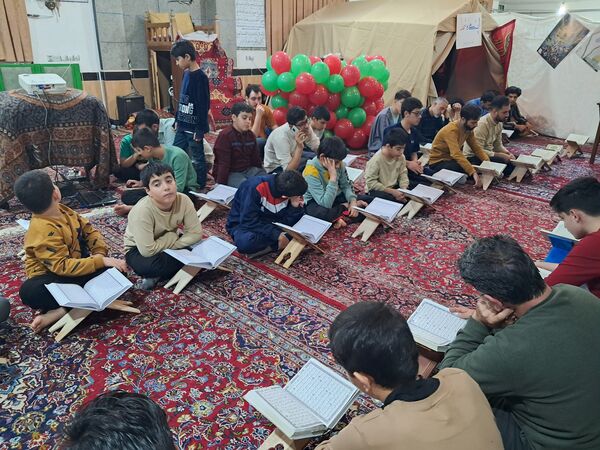 اعتکاف دانش‌آموزی در شهرستان عجب‌شیر