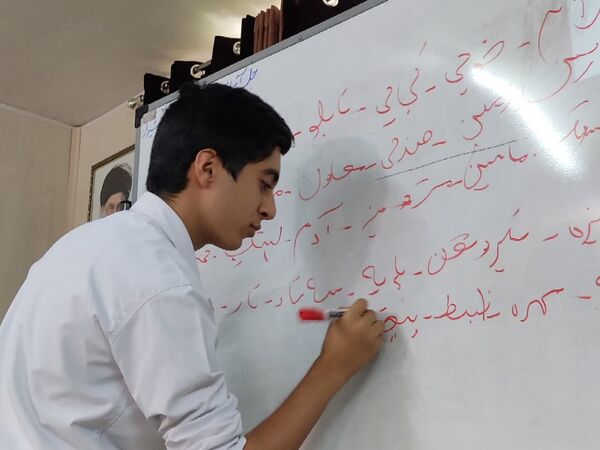 جلسه آموزشی ویژه همیار مشاوران دانش‌آموزان متوسطه