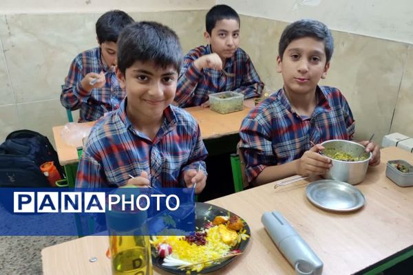  ناهار وحدت موج همدلی و صمیمیت