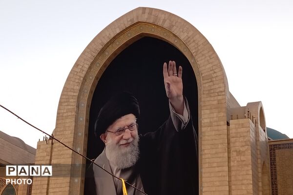 حضور غیور مردان چهارمحال و بختیاری در آیین وداع و تشییع رهبر شهید انقلاب اسلامی ایران