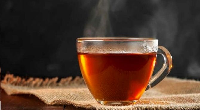 مصرف چای داغ خطر ابتلا به سرطان مری را افزایش می‌دهد