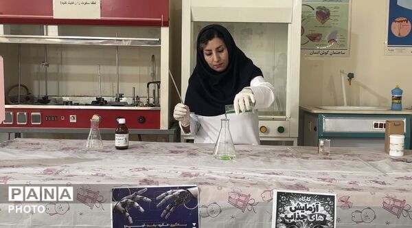 کارگاه «دانشمند کوچک» در حاجی‌آباد