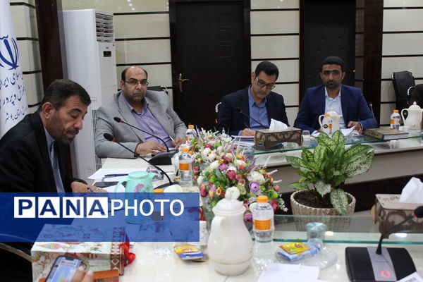 جلسه ستاد بزرگداشت مقام معلم استان بوشهر