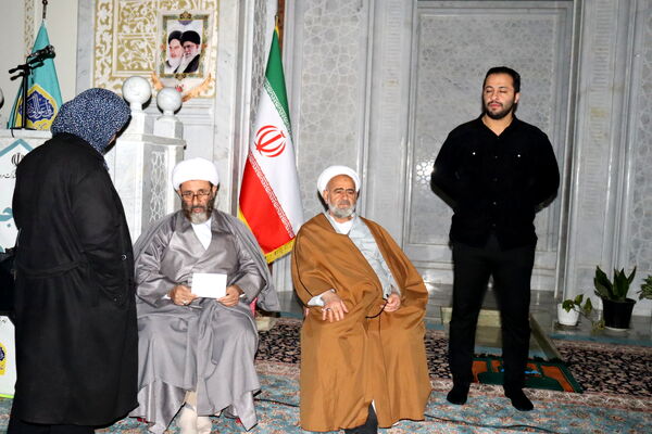 میز خدمت در بخش بندپی شرقی به‌مناسبت دهه فجر