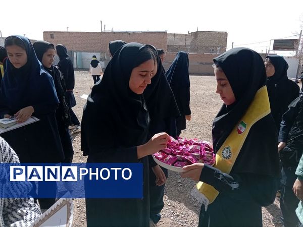 جشن میلاد منجی عالم بشریت در دبیرستان مادر مهربان خلیل آباد