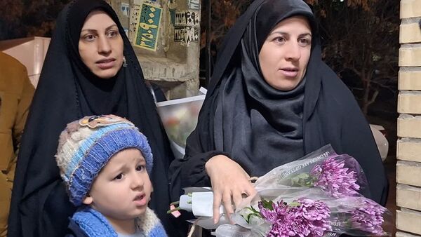 استقبال خانواده‌ها از دختران معتکف در مسجدالنبی کرج