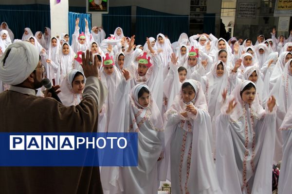 پرواز فرشته‌های آسمانی؛ جشن تکلیف دختران سملقان در مسجد جامع