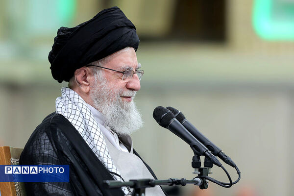 دیدار جمعی از معلمان با رهبر معظم انقلاب