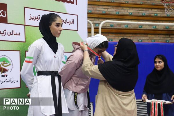 برگزاری المپیاد تکواندو دختران در دانشگاه تبریز