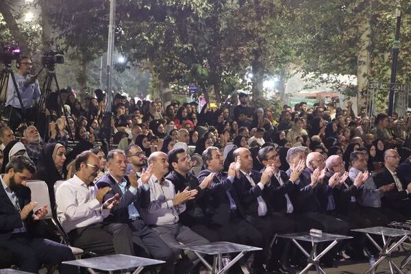 درخشش معلمان و دانش‌آموزان ورامینی در شب ششم جشنواره اقوام ایرانی