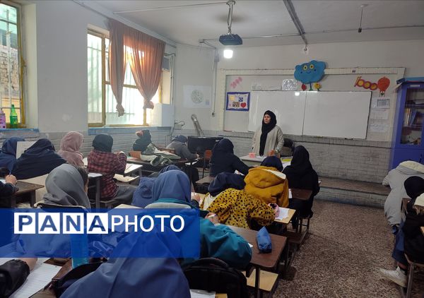 برگزاری امتحان نوبت اول در دبیرستان دخترانه میثاق