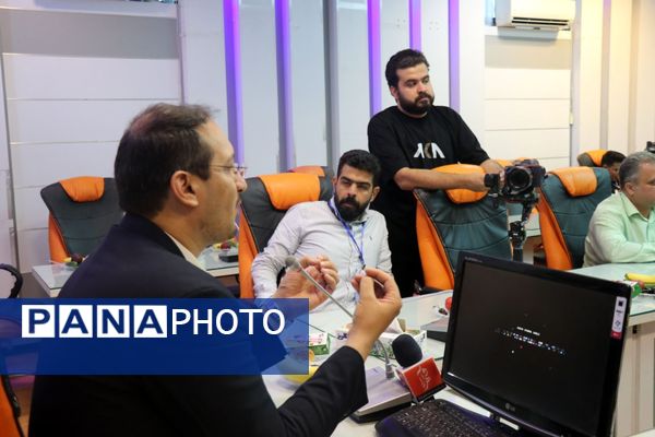 نشست خبری اتاق کنترل وضعیت ستاد انتخابات مشهد 