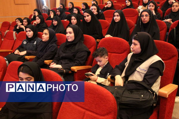 نخستین اجلاسیه شهدای دانشجو معلم در زنجان 