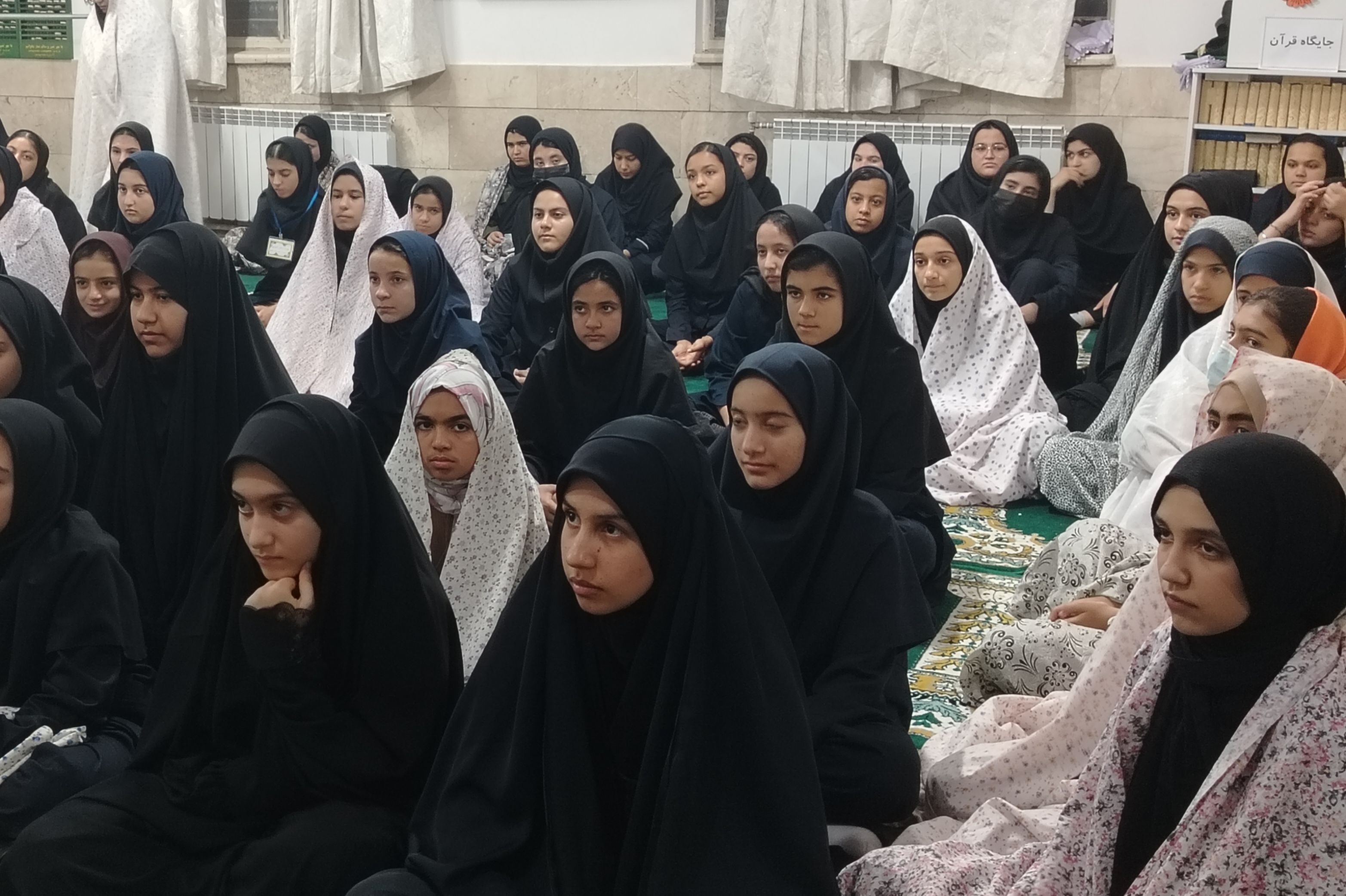 افتتاحیه هیئت هفتگی دانش‌آموزی 