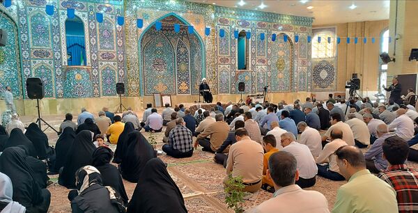 برگزاری دعای روح بخش عرفه در شهرستان ایلام 