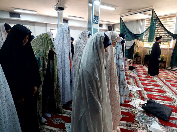 لحظات نورانی نماز استغاثه؛ اتحاد دل‌ها برای طلب باران