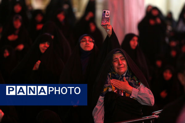 عزاداری شب شهادت امام باقر(ع) در حرم کریمه اهل بیت