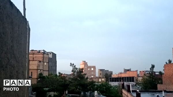 رقصِ قطره‌های باران؛ پنجشنبه‌ مشهد بارانی شد
