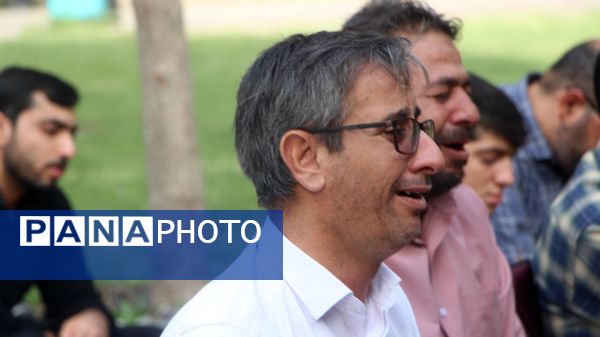 طنین دعای عرفه در پارک کوهستان یزد