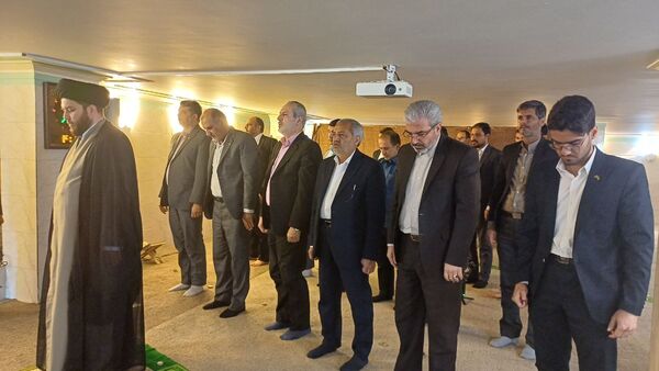 دانش‌آموزان در مسیر ساخت ایران