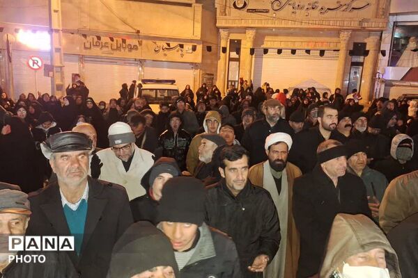 راهپیمایی عظیم مردم فیروزکوه بر علیه آمریکا و اسرائیل جنایتکار برای خون‌خواهی رهبر معظم انقلاب‌اسلامی